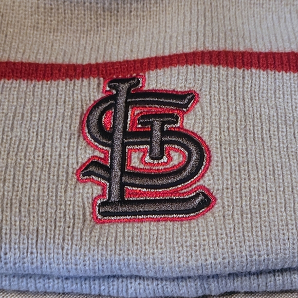 St. Louis Cardinals 47 Beanie Light Gray - Picture 3 of 4